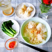 香港風 海老ワンタン麺　【海老がごろっ！】