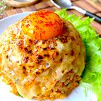 簡単に幸せの味♡長芋キムたまチャーハン炙りチーズのせ