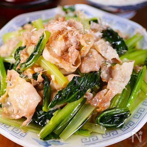 残った汁でご飯3杯いける🤭🍚豚と小松菜の濃厚旨だし炒め✨