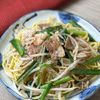 【もやしでカサまし♪】豚バラ肉とニラの塩焼きそば