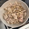 【豚バラときのこのピリ辛オイポン炒め】ご飯おかわり必須！の工程2
