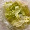 抱えて食べたい♩やみつき塩昆レタスの工程1