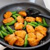 『鶏肉とスナップえんどうのガリバタ炒め』むね肉やわらか♡の工程4