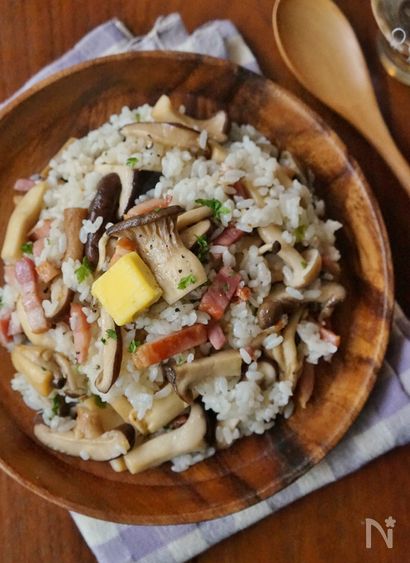 ガリバタきのこの混ぜご飯