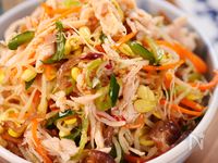 ヘルシーお惣菜♪ふわふわ蒸し鶏のさっぱり中華サラダ😋
