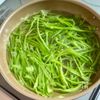 万願寺とうがらしと豚しゃぶのゆかりマヨ和え【ピーマンでも♩】の工程3