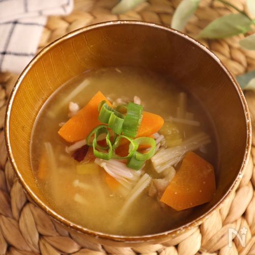 【業務スーパー】ほっこり♪具沢山さつまいも豚汁