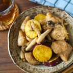 秋の味覚！鶏とサツマイモの甘辛炒め