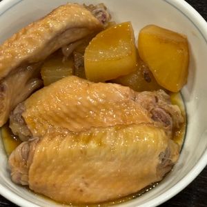 とーるじーじの作ってみた!投稿(【味しみ♡ほろほろ手羽先と大根の煮物】)
