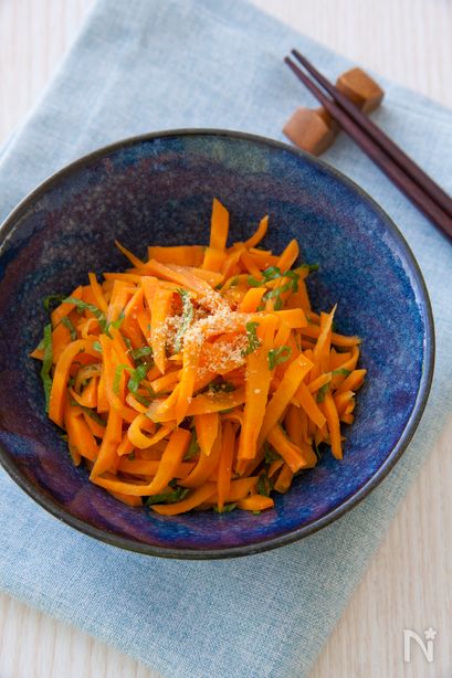 にんじんと大葉の和え物