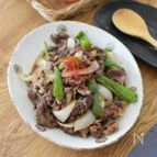【焼肉のたれ×オイスターソース】新玉ねぎと牛肉の野菜炒め