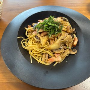 こむぎの作ってみた!投稿(味付けこれだけ！免疫力アップ！きのこベーコンの和風パスタ)