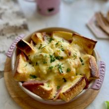 食パンとポテサラで作る簡単パンキッシュ