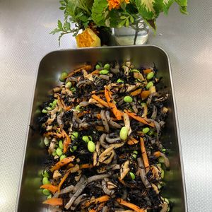 そら・ゆずの作ってみた!投稿(2０0円以下で♩【ほっこりひじきの煮物】)