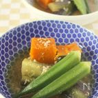 圧力鍋で一瞬加圧！夏野菜のそぼろ煮　冷やしてもおいしい　