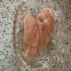 アボカドと鶏ささみの彩りマリネ【さっぱり♪たんぱく質補給に】の工程1