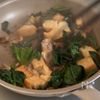 節約食材でパパッと！【厚揚げとほうれん草のスタミナ炒め】の工程3
