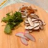 手軽に♪白だしで作る【ちくわ入り茶碗蒸し】の下準備