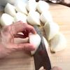 【新玉ねぎのチーズ蒸し】フライパンで簡単♪の下準備