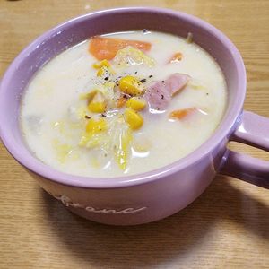 ナムディの作ってみた!投稿(【白菜とベーコンのミルクスープ】マカロニ入り具だくさんスープ)