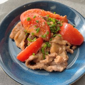 mi♡の作ってみた!投稿(【簡単！ごまの香りが良い】豚肉とトマトの甘辛ごまだれ炒め)