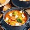 【ウインナーと野菜のチリトマトスープ】ピリ辛で体も温まる♡