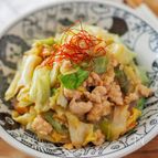 食材2つで時短【鶏ひき肉とキャベツのとろ味噌炒め】