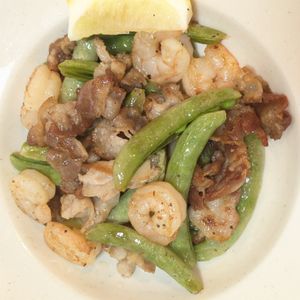 ともの作ってみた!投稿(生姜香る♪【豚肉と海老とスナップエンドウの中華風塩炒め】)
