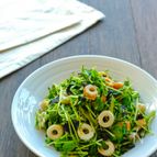 豆苗とちくわと海苔の梅オイスター和え
