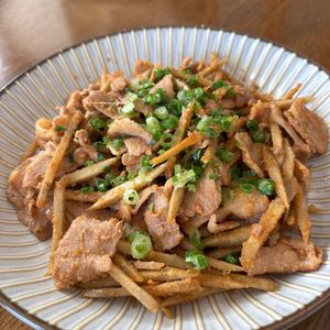 MYHRの作ってみた!投稿(簡単で美味しいから定番になる【豚ごぼ炒めの胡麻まみれ】)
