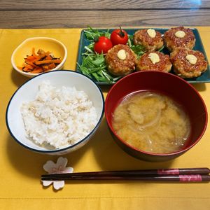 まこぴの作ってみた!投稿(彼ウケおかず!ごはんに合う『甘辛♡豚つくねマヨ』)