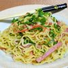 ヴェルの作ってみた!投稿(子供ウケ抜群♪カニカマとベーコンのバタぽん焼きそば)