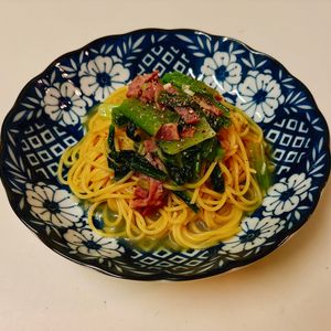 りんの作ってみた!投稿(【小松菜ベーコンの和風ペペロンチーノ】ワンパンでラクすぎる！)
