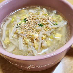 ナムディの作ってみた!投稿(【無限えのきスープ】食物繊維たっぷりで腸活にも♪)