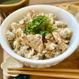 のりのり🐾🎀🤍の作ってみた!投稿(臭みなしで驚くほど美味しい！
さば缶と生姜の炊き込みごはん)