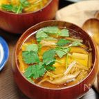【キノコと豆腐の和風とろみスープ】ヘルシーほっとあったまる♪