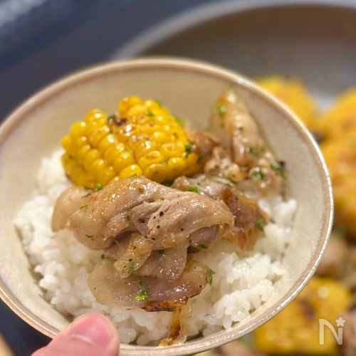 【ご飯がすすむ！】とうもろこしと豚バラのうま味噌バター焼き