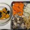 【冷蔵庫一掃】かぼちゃと余り野菜のごちそう豚汁の下準備
