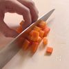 家にあるもので作れる!おかわり止まらない【和風ガパオライス】の工程1