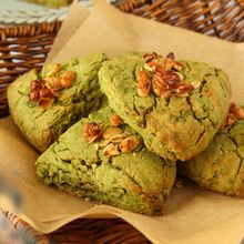 砂糖なしでもザクホロ食感【抹茶の米粉スコーン】バター不使用