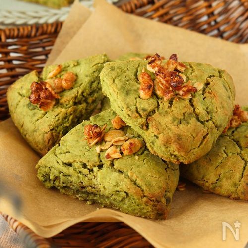 砂糖なしでもザクホロ食感【抹茶の米粉スコーン】バター不使用