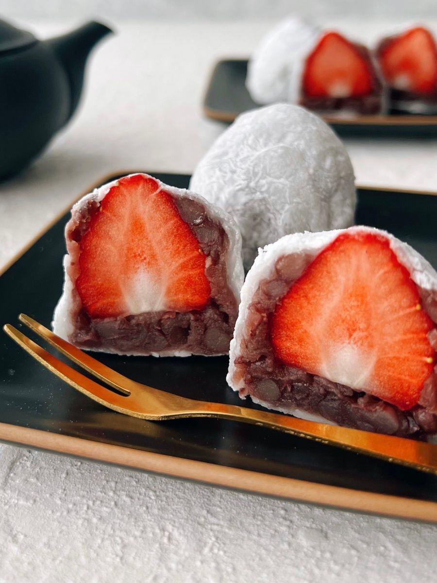 大福もち もちもち最高♪和菓子の定番！【いちご大福】 | レシピサイトNadia