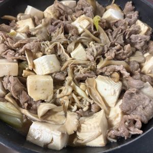 なおの作ってみた!投稿(ワンパン10分！【豚こま肉と豆腐のすき煮】ご飯すすむ甘辛味♩)