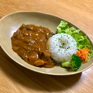 Nao★彡の作ってみた!投稿(1/2日分の夏野菜!!トマトとチキンのコクうまカレー)