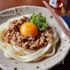 春休みのランチに!具材をのせてまぜまぜするだけ!電子レンジで簡単汁無しうどん