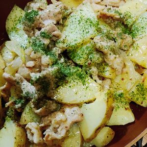 ヴェルの作ってみた!投稿(【豚こまジャーマンポテト】大好きな副菜をおかずに♡お弁当も◎)