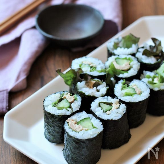 ツナマヨときゅうりのサラダ巻き寿司