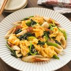 【ふわとろ卵とほうれん草とちくわのめんつゆバター】コクうま♪