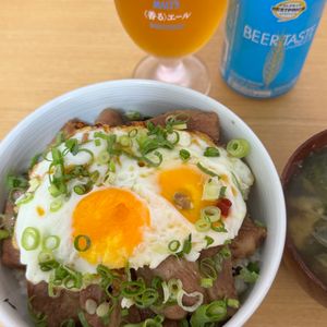 Tsuneaki Okadaの作ってみた!投稿(愛媛今治名物！かんたん絶品！焼豚玉子飯)