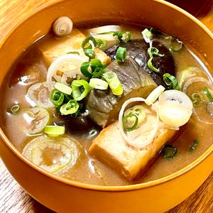 michuの作ってみた!投稿(【焼き茄子と油揚げのお味噌汁】ひと手間でグッと美味しく♡)